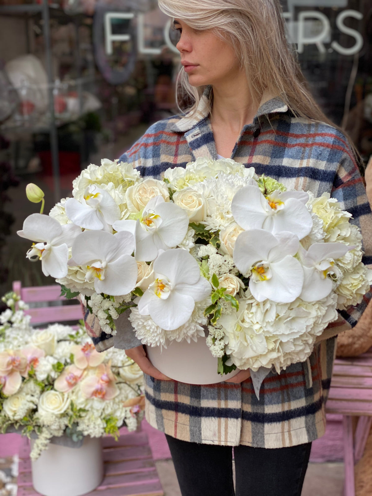 Aveora phalaenopsis orchids garden roses same-day delivery Los Angeles