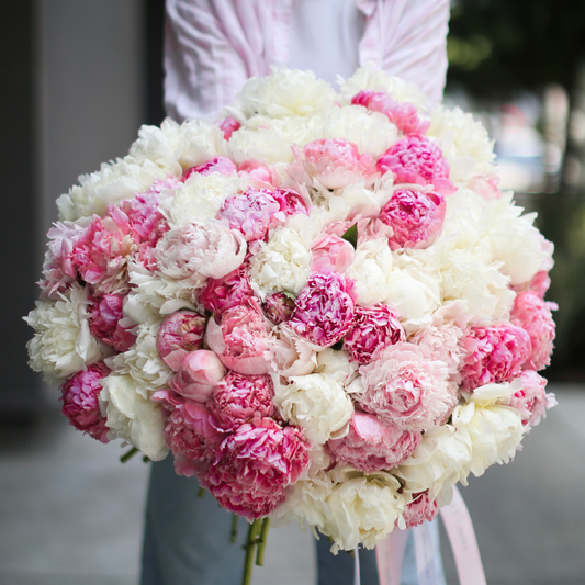 100 peonies flower arrangement Beverly Hills Los Angeles florist