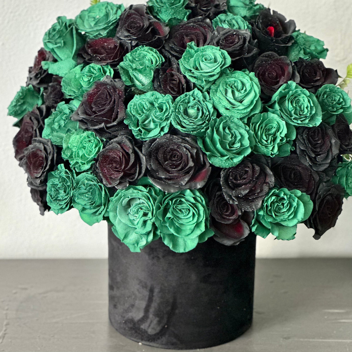 Phantom bouquet roses Beverly Hills florist Pink Clover