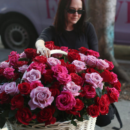 Valentine’s Dream roses spray roses same-day delivery Los Angeles