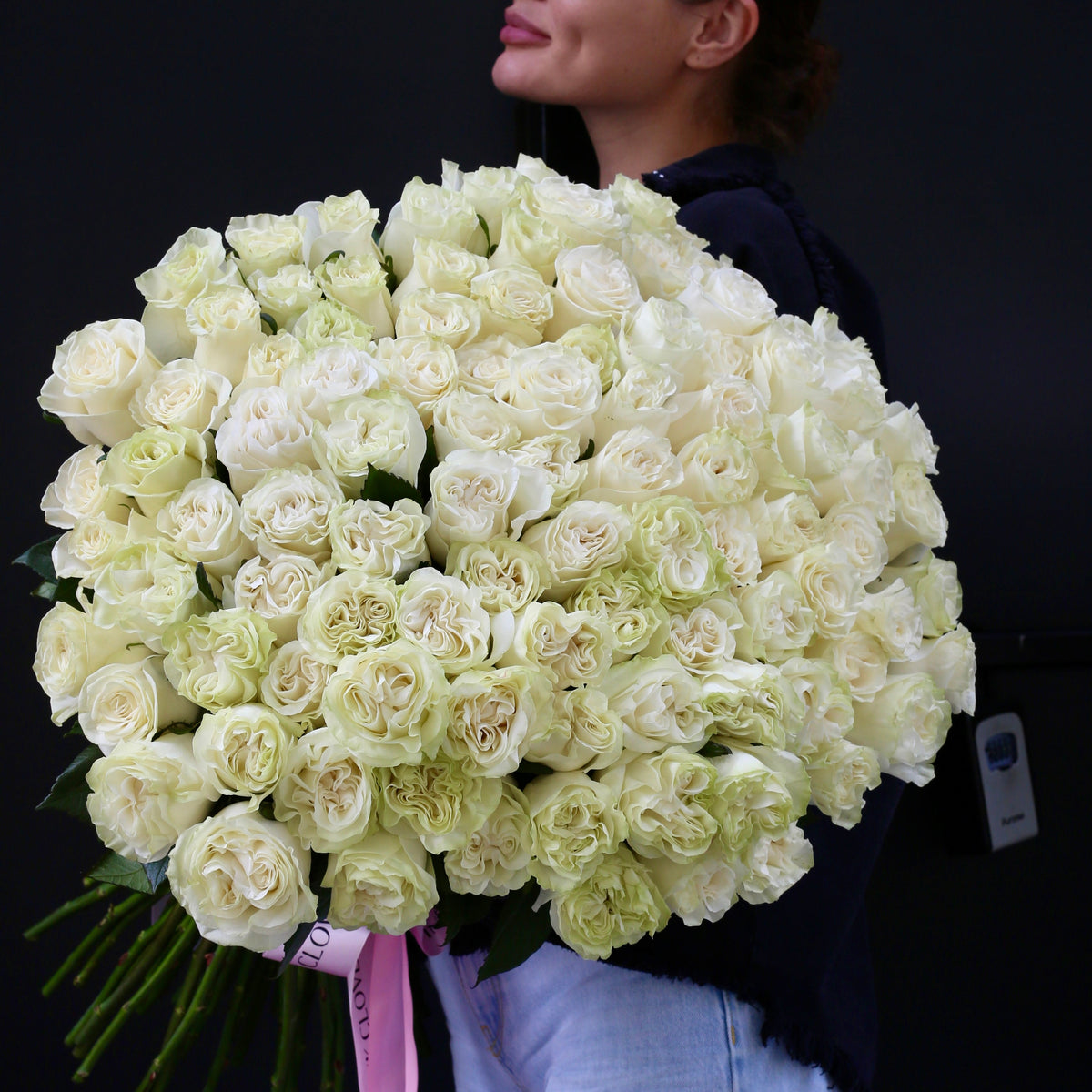 100 Roses roses same-day delivery Los Angeles
