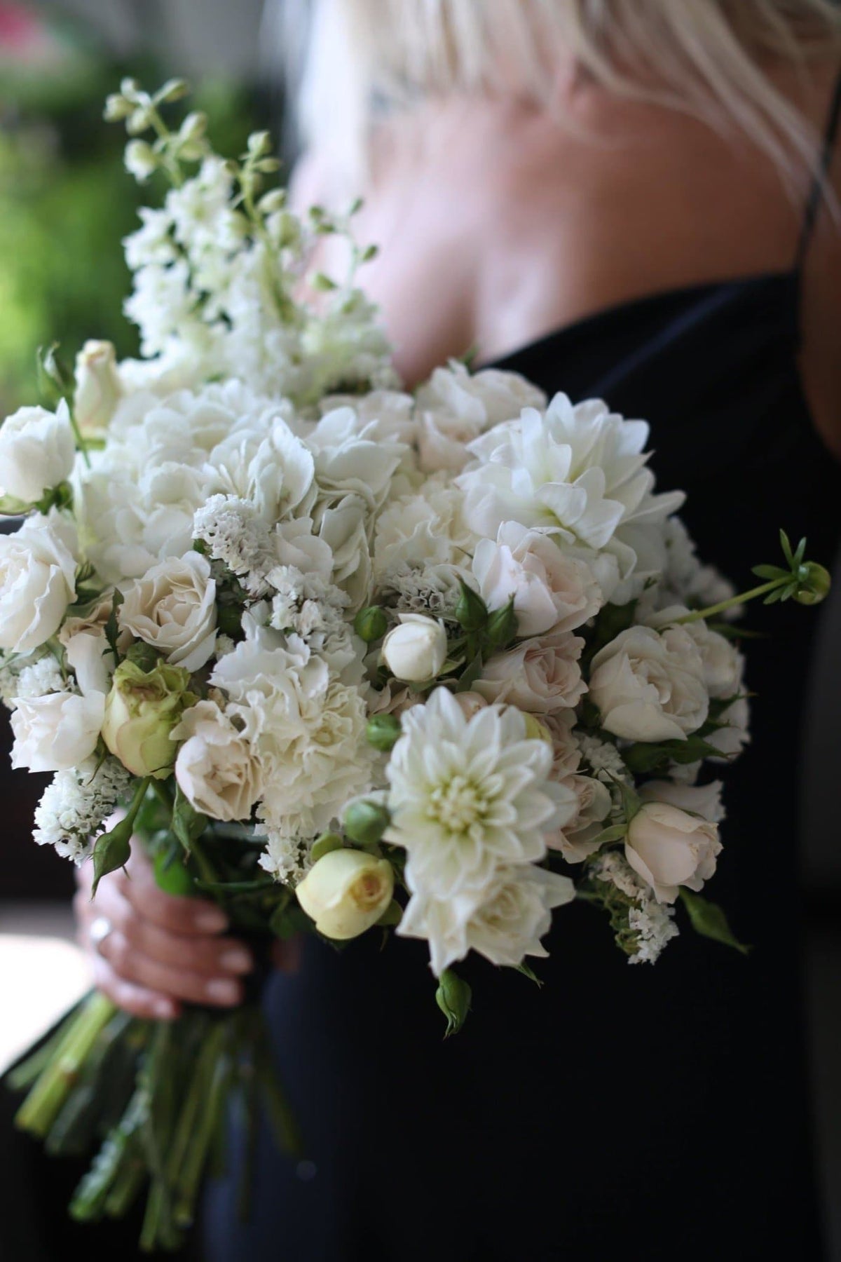 Luxury garden roses spray roses gift delivery Beverly Hills Los Angeles