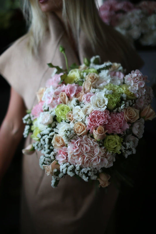 Ava flower arrangement Beverly Hills Los Angeles florist