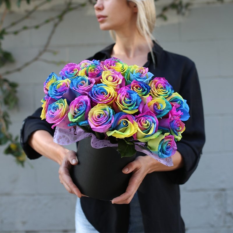 Luxury roses gift delivery Beverly Hills Los Angeles