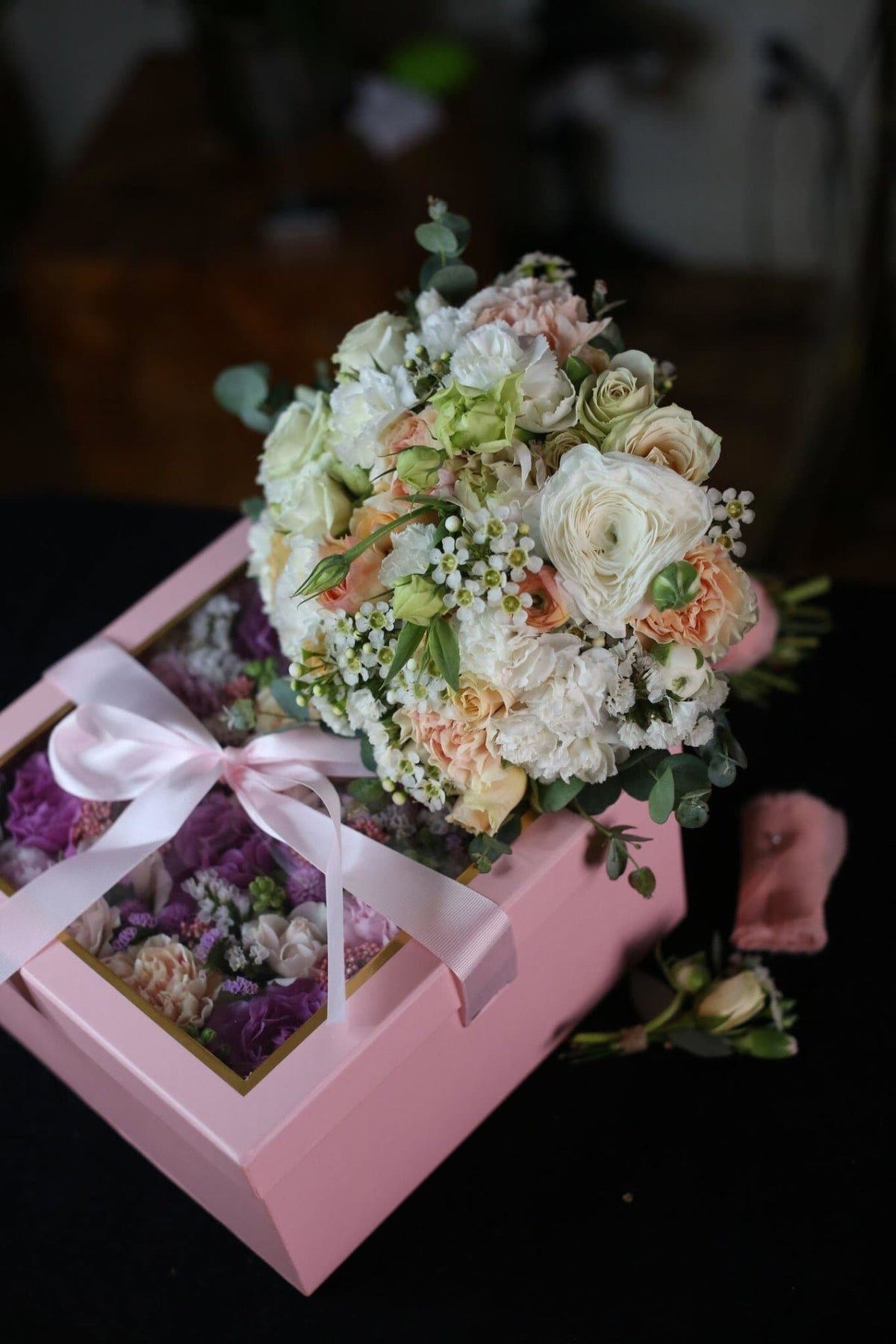 Classic flower arrangement Beverly Hills Los Angeles florist