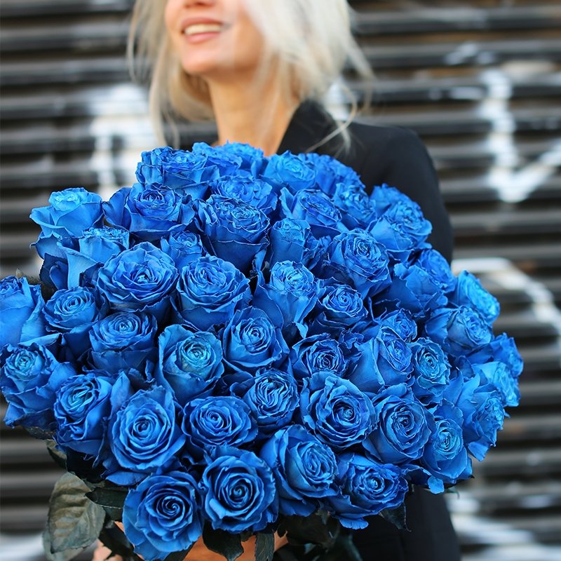 Luxury roses gift delivery Santa Monica Los Angeles