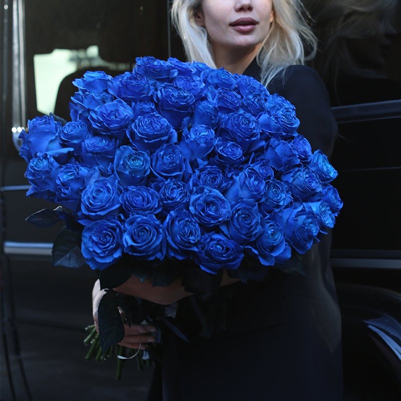 Luxury roses gift delivery West Hollywood Los Angeles