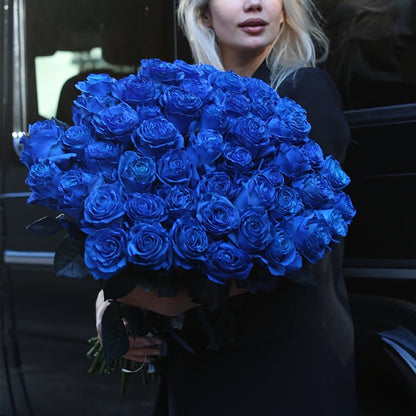 Luxury roses gift delivery West Hollywood Los Angeles