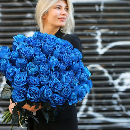 Luxury roses gift delivery Beverly Hills Los Angeles