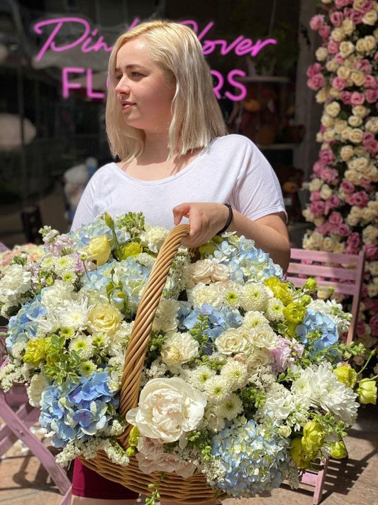 Diana hydrangeas garden roses same-day delivery San Francisco