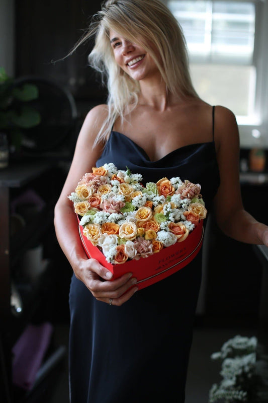My Heart spray roses statice same-day delivery Honolulu
