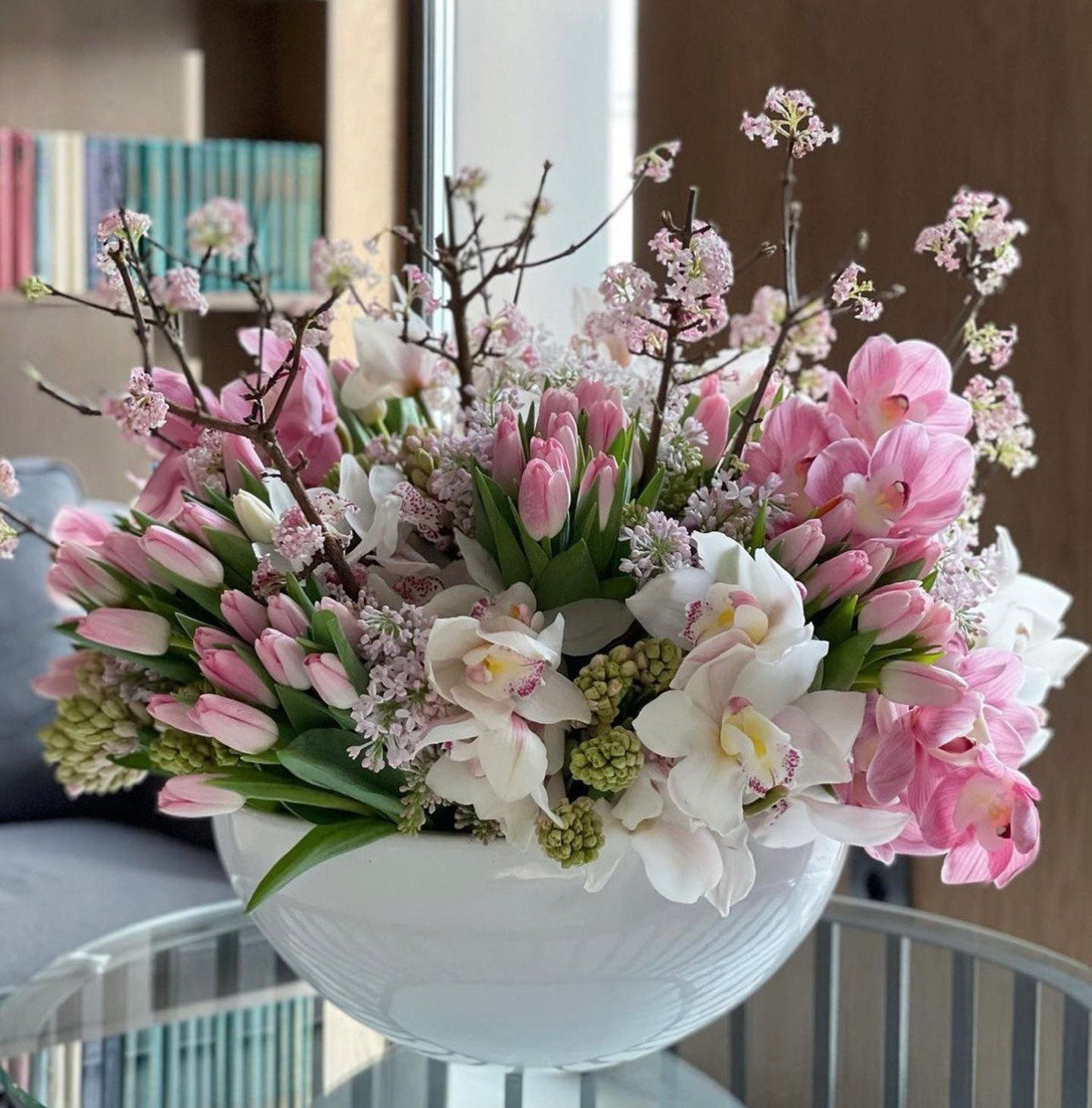 Pink in Bloom pink tulips white tulips same-day delivery Los Angeles