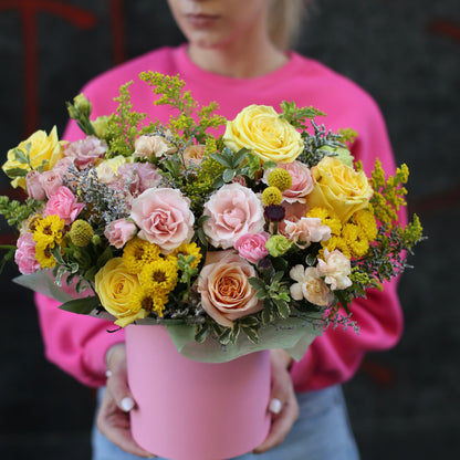 Marta roses carnations same-day delivery San Francisco