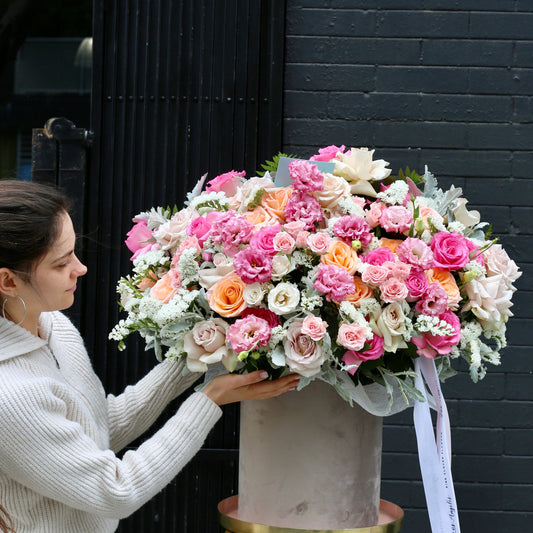 Pink Cloud hot pink roses peach roses same-day delivery Los Angeles