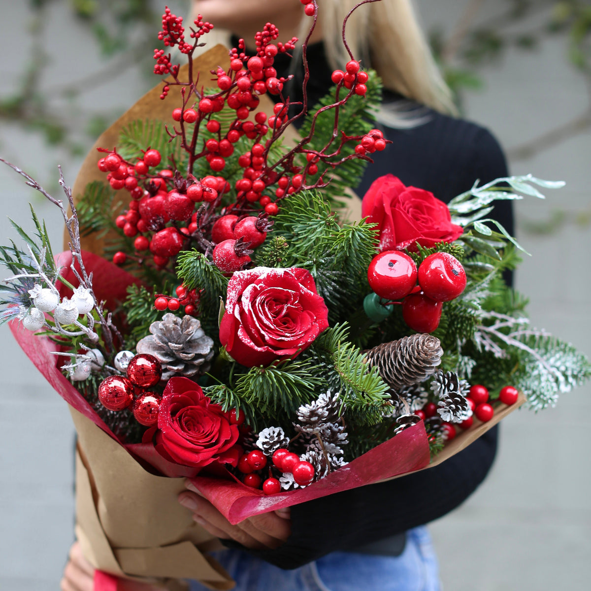 Winter Bloom roses spray roses same-day delivery Los Angeles