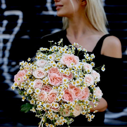 Andrea garden roses chamomile same-day delivery Los Angeles
