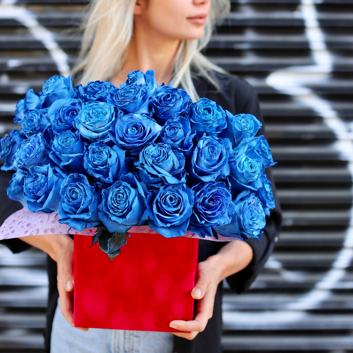 Aqua roses same-day delivery Los Angeles