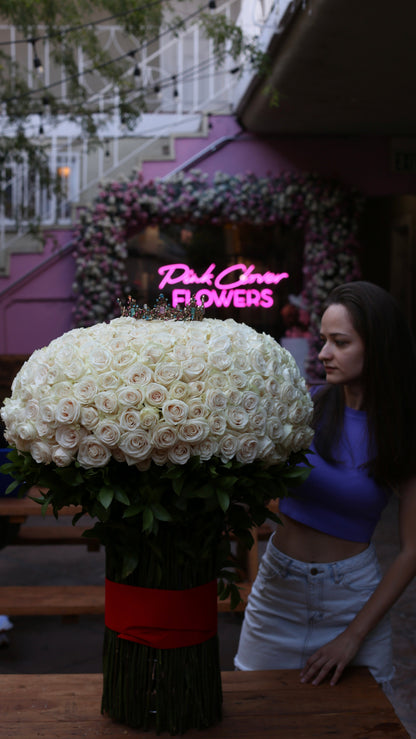Luxury roses ruscus greenery gift delivery Beverly Hills Los Angeles