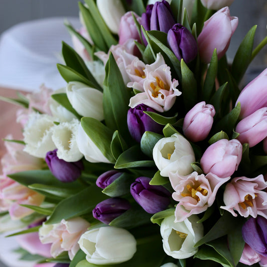 Holland flower arrangement Beverly Hills Los Angeles florist