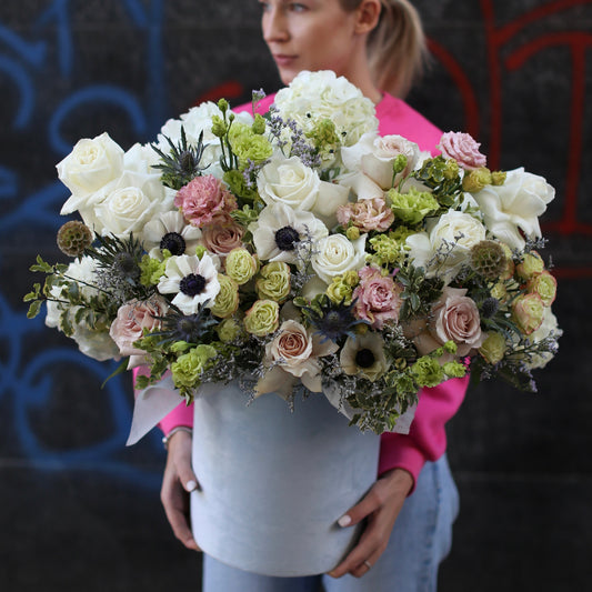 Berta roses anemones same-day delivery Los Angeles