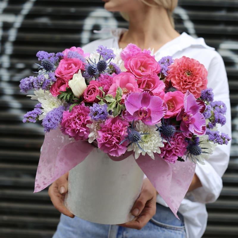 Hollywood garden roses carnations same-day delivery Los Angeles
