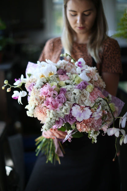 Jacqueline lilies orchids same-day delivery Los Angeles