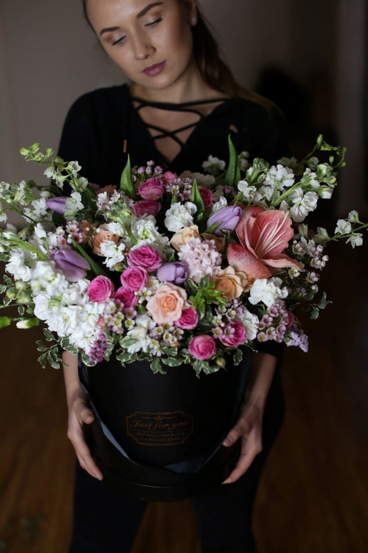 Kelly roses spray roses same-day delivery Los Angeles