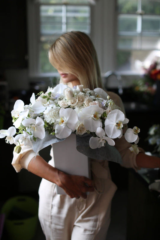 Nella roses orchids same-day delivery Los Angeles