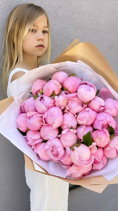 Peonies flower arrangement Beverly Hills Los Angeles florist
