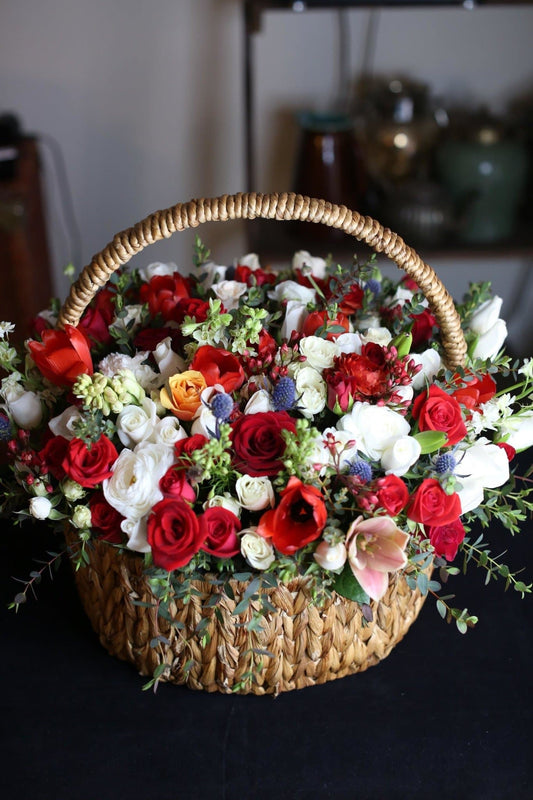 Flora roses ranunculus same-day delivery Los Angeles