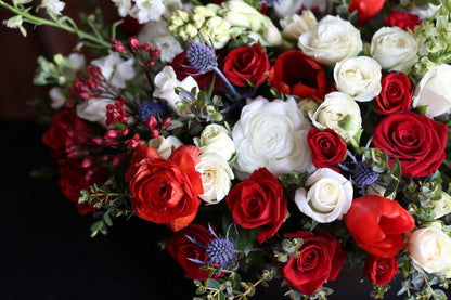 Luxury roses ranunculus gift delivery Santa Monica Los Angeles
