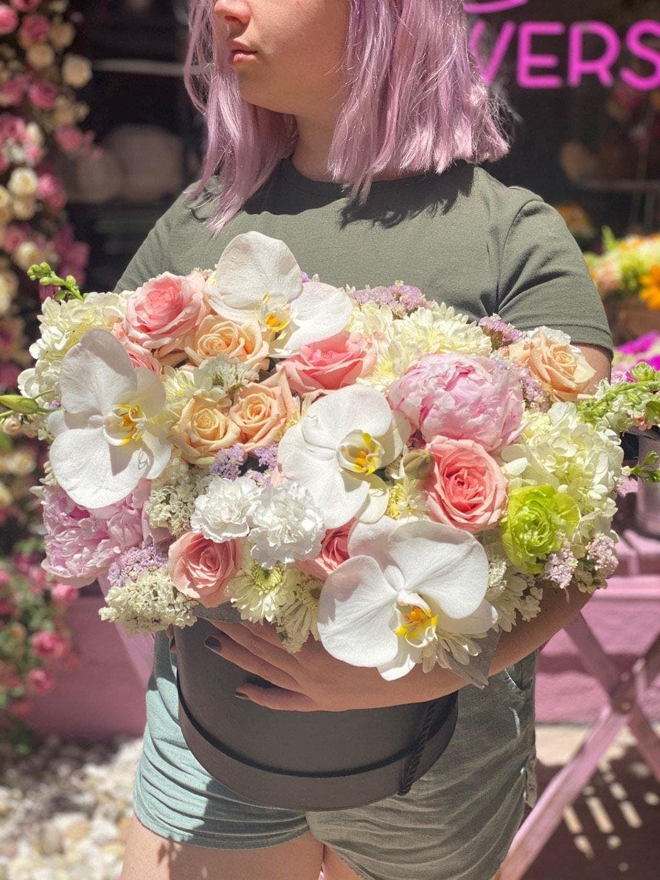 Luxury roses bouquet gift delivery Pasadena Los Angeles