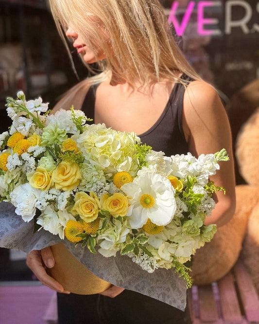 Sana roses same-day delivery Los Angeles