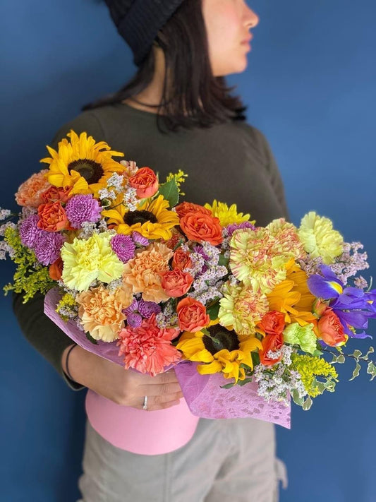 Sunny (Arrangement with sunflowers ) fresh seasonal flowers same-day delivery Los Angeles