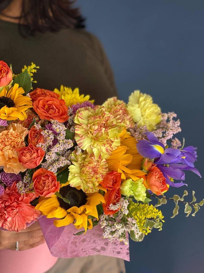 Luxury fresh seasonal flowers gift delivery West Hollywood Los Angeles