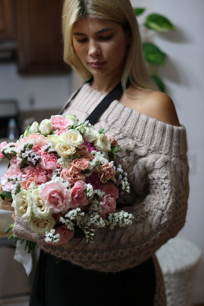Pretty in Pink roses carnations same-day delivery Los Angeles