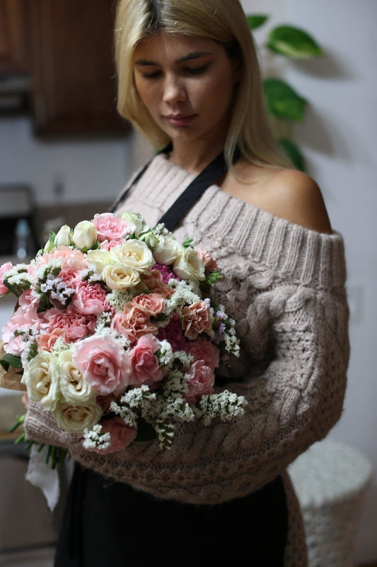 Pretty in Pink roses carnations same-day delivery Los Angeles